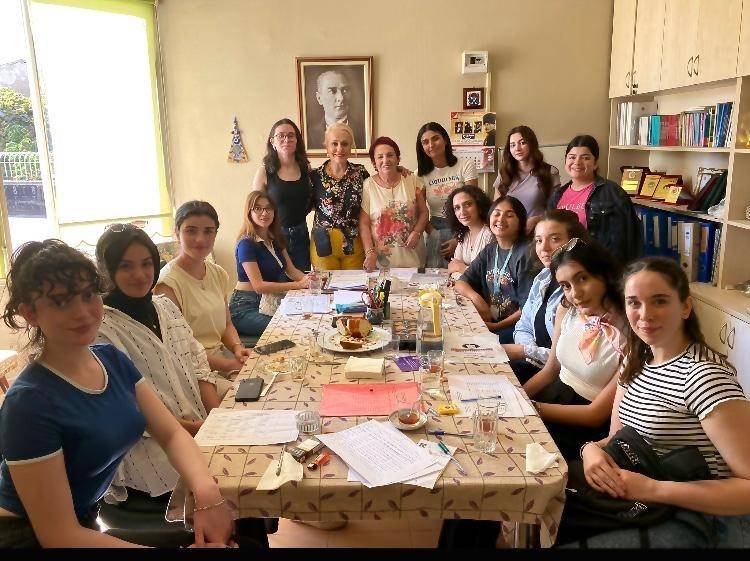 Türk Üniversiteli Kadınlar Derneği öğrencilerle buluştu 1